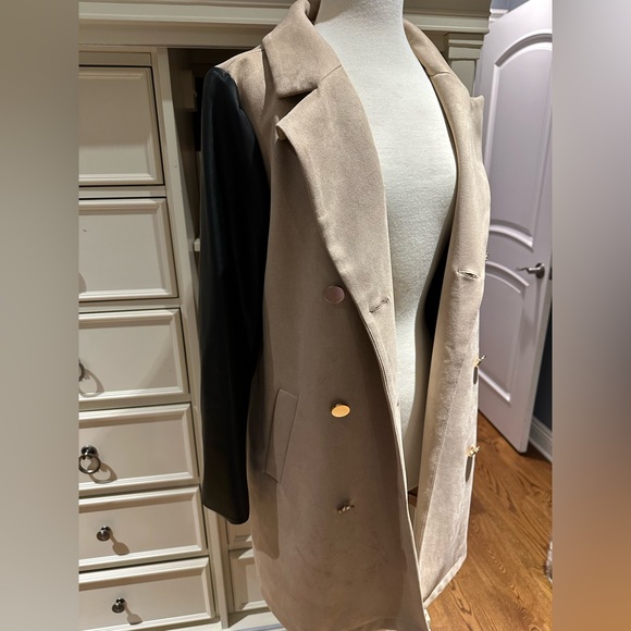 Use 1 time is almost like new - Picture 3 of 3